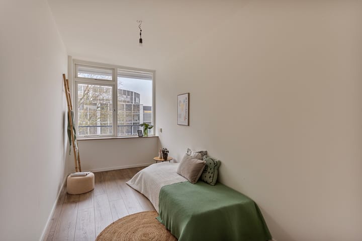 Foto 12 van Burg. van Grunsvenplein 55