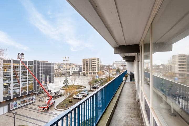 Foto 23 van Burg. van Grunsvenplein 55