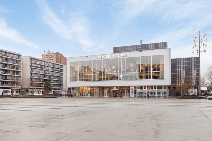 Foto 31 van Burg. van Grunsvenplein 55