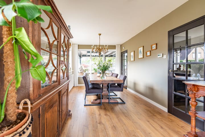 Foto 24 van Aaldersbeeklaan 131