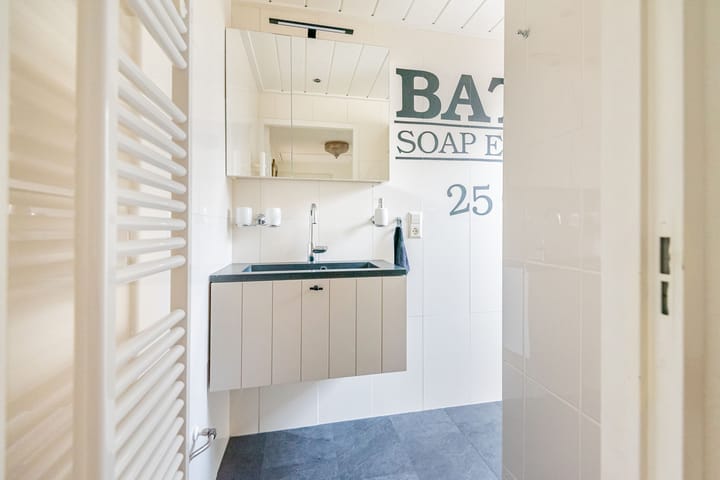 Foto 32 van Aaldersbeeklaan 131