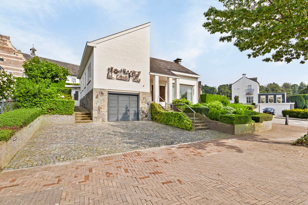 Photo 2 of Schoonbronstraat 2