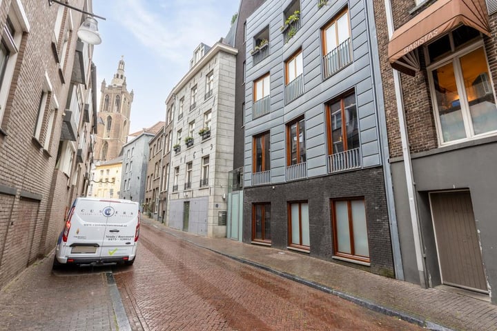 View photo 24 of Luifelstraat 5-A