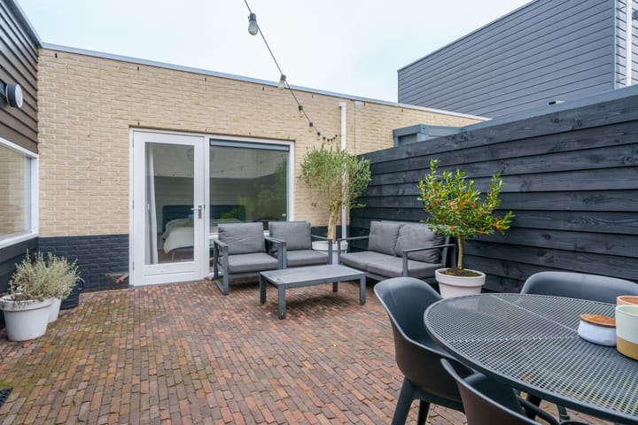 Photo 26 of Miróstraat 25