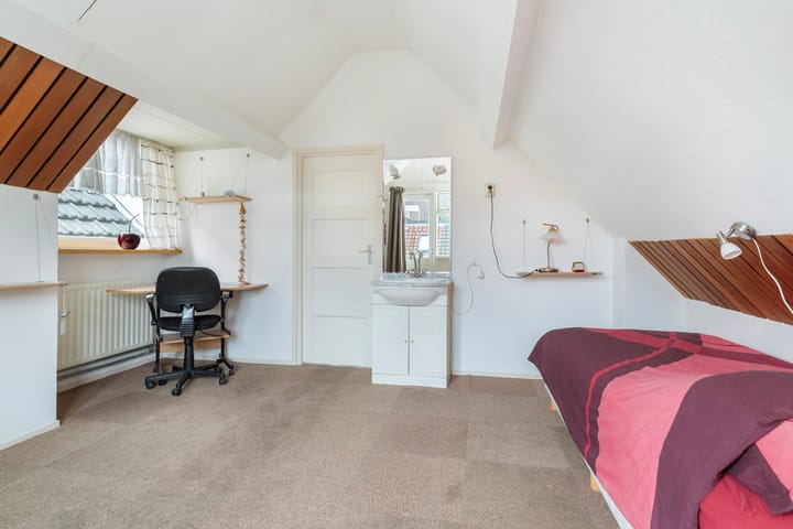 Foto 32 van Schieveenstraat 44