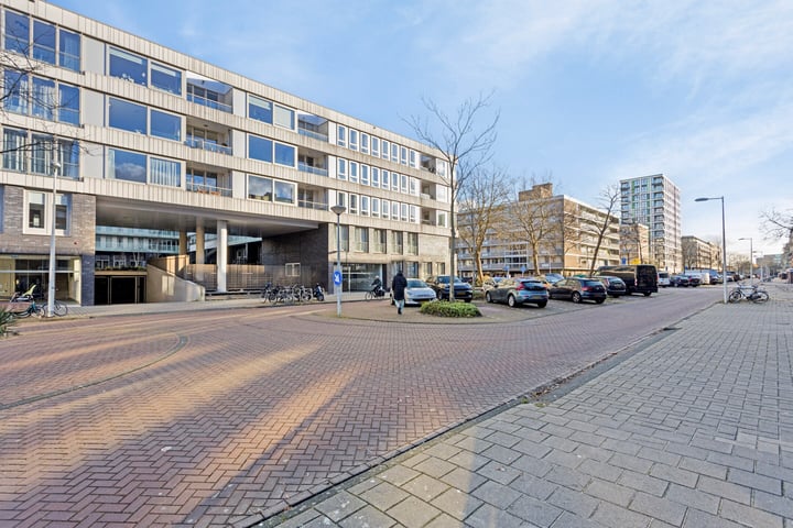 View photo 30 of Maassluisstraat 65-A