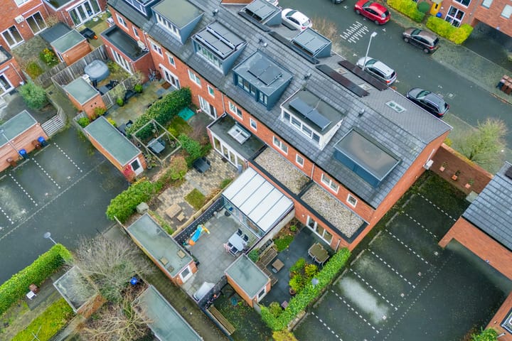 Foto 11 van Van den Broekstraat 108