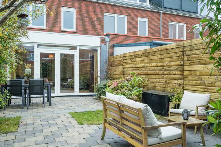 Foto 13 van Van den Broekstraat 108