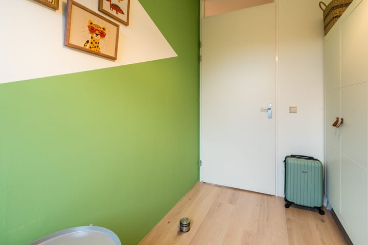 Foto 32 van Van den Broekstraat 108