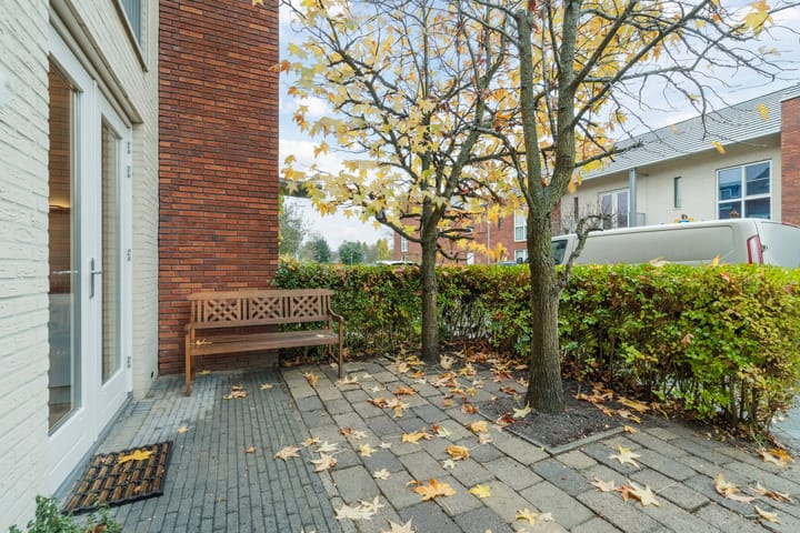 Foto 43 van Van den Broekstraat 108