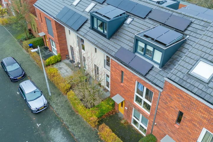 Foto 46 van Van den Broekstraat 108