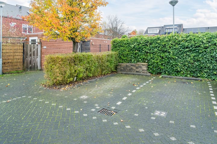 Foto 48 van Van den Broekstraat 108