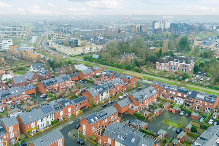 Foto 51 van Van den Broekstraat 108