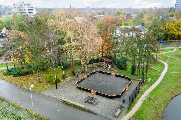 Foto 50 van Van den Broekstraat 108