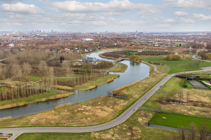 Foto 56 van Van den Broekstraat 108