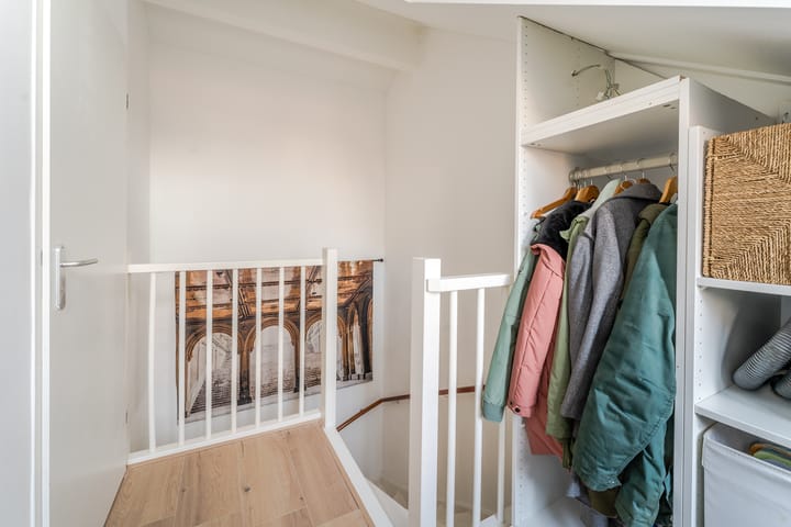 Foto 35 van Van den Broekstraat 108