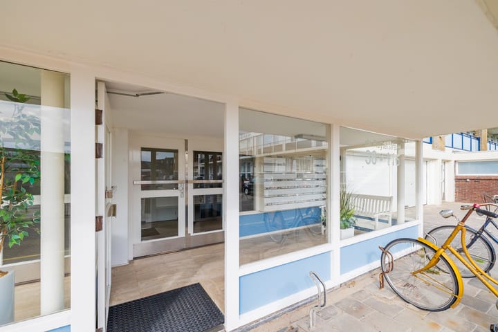 Foto 4 van de Ruyterstraat 72