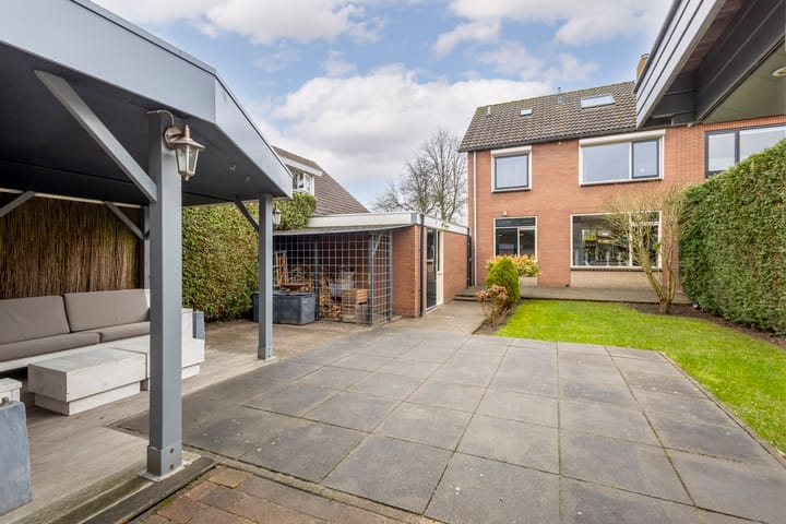 Foto 46 van de Graaff 51