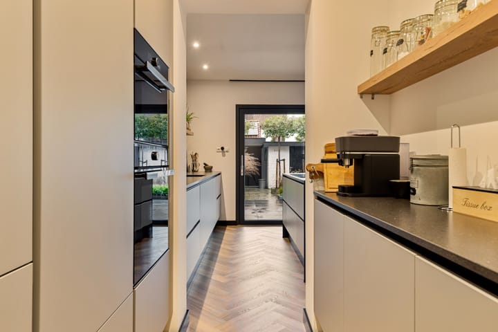 Foto 18 van Burgemeester van Hooffln 40