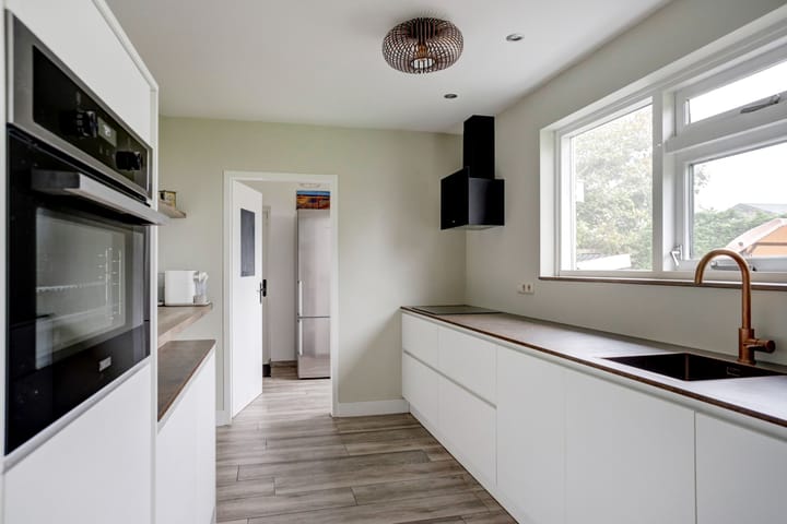 Foto 2 van Westeinderweg 8