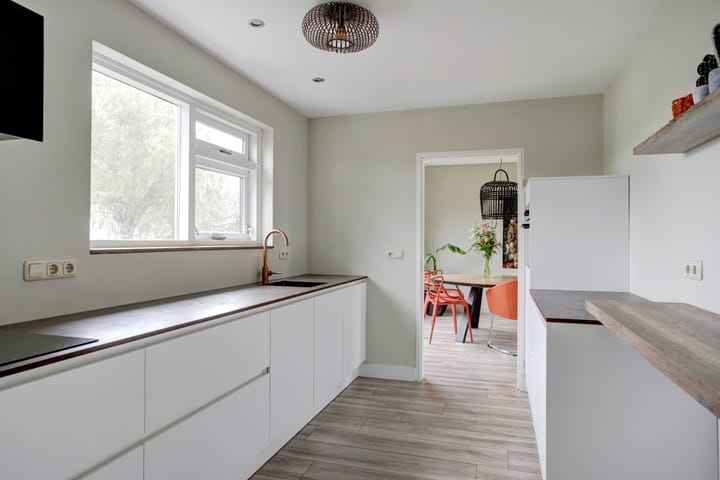 Foto 16 van Westeinderweg 8