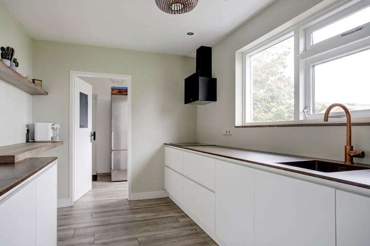 Foto 17 van Westeinderweg 8