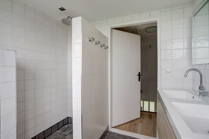 Foto 30 van Westeinderweg 8