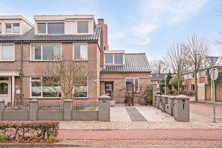 Michiel de Ruijterstraat 50