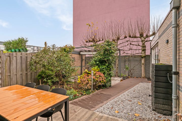 Photo 39 of Michiel de Ruijterstraat 50