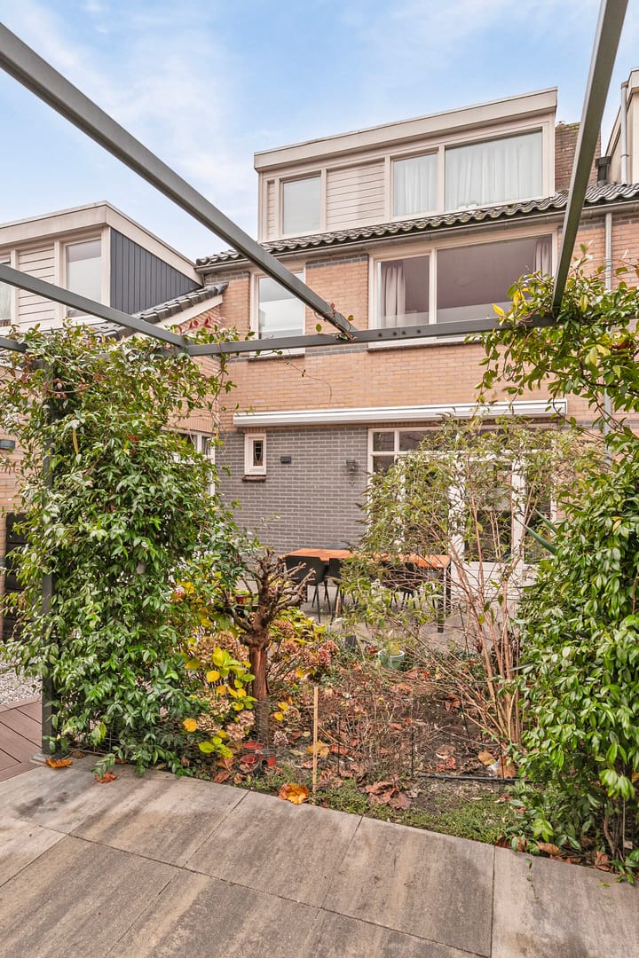 Photo 41 of Michiel de Ruijterstraat 50