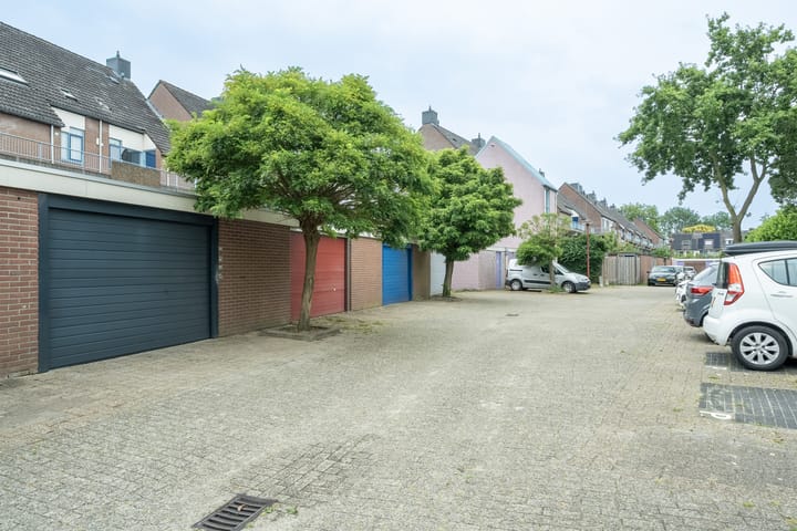 Photo 40 of Degenburg 12