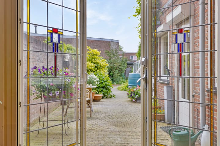 Foto 3 van Burgemeester De Roocklaan 19