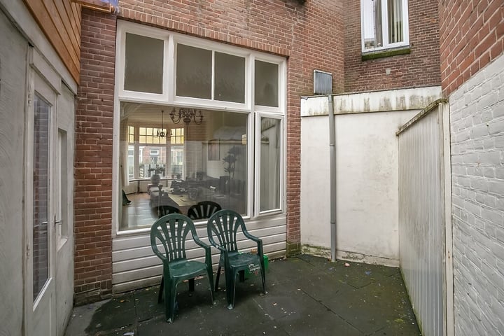 Bekijk foto 13 van Vredeman de Vriesstraat 58