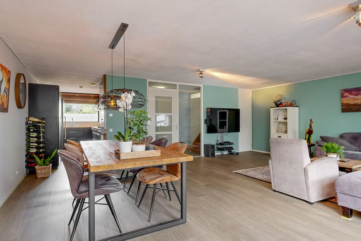 Foto 18 van W. Plokkerstraat 20