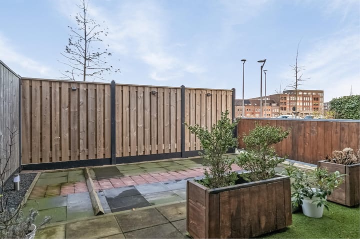 Foto 25 van Beneluxlaan 869