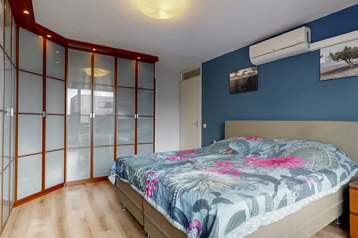 Foto 44 van W. Plokkerstraat 20