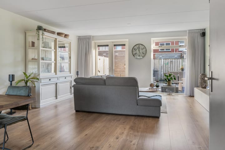 Foto 11 van Oeverzeggeweg 13