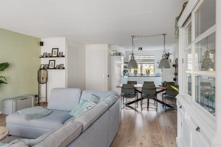 Foto 15 van Oeverzeggeweg 13