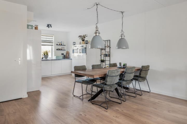 Foto 16 van Oeverzeggeweg 13