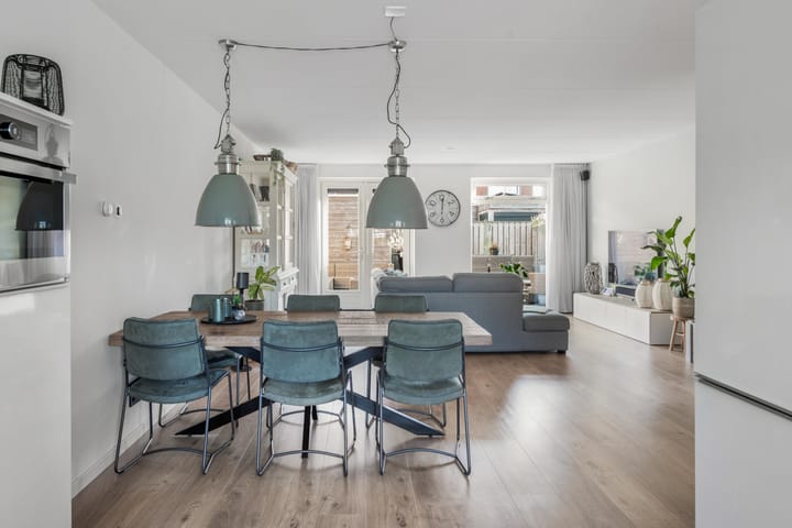 Foto 19 van Oeverzeggeweg 13