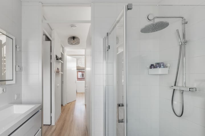 Foto 32 van Oeverzeggeweg 13