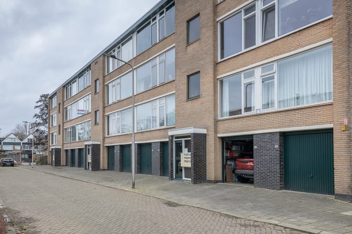 Foto 2 van Van Anrooystraat 393