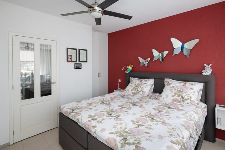 Foto 17 van Van Anrooystraat 393