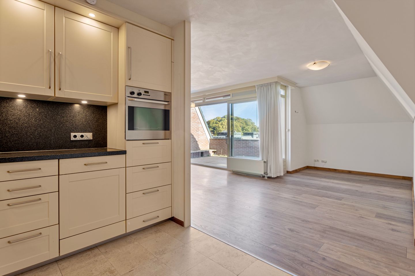 Photo 4 of Molenweg 11-N