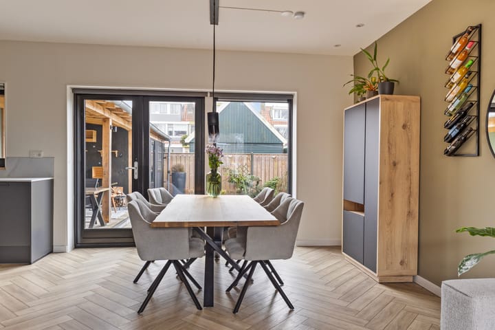 Foto 7 van Oranjeboomstraat 23