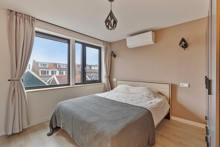 Foto 12 van Oranjeboomstraat 23