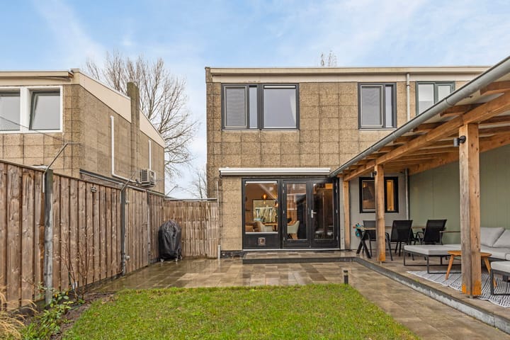 Foto 18 van Oranjeboomstraat 23