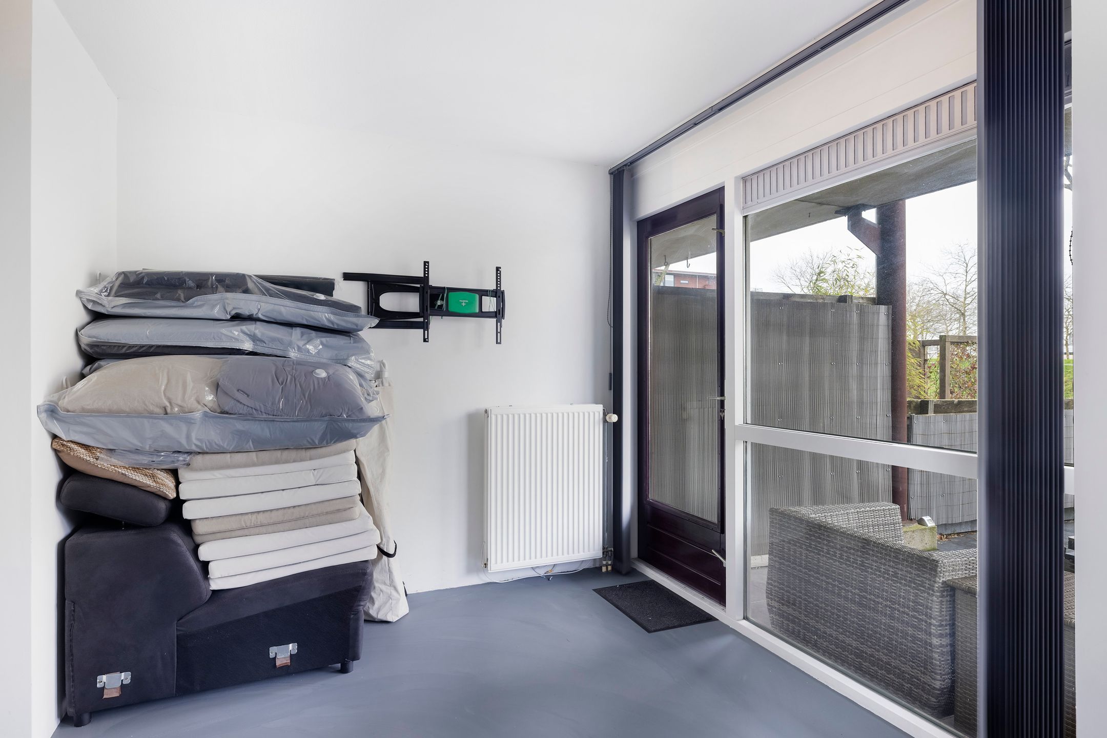 Photo 15 of Merbau 110