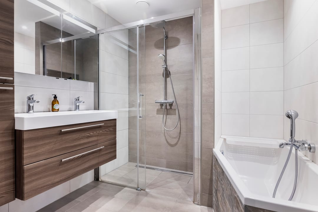 Photo 22 of Merbau 110