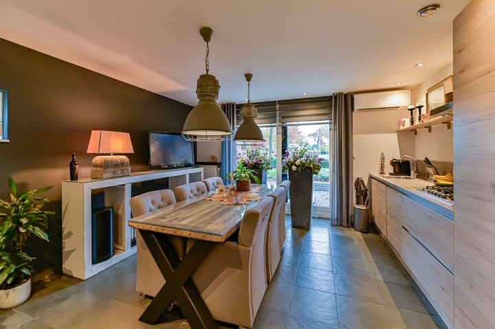 Foto 5 van Zwanebloem 25